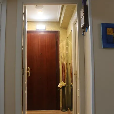 Acogedor Apartamento En Pleno Barrio De La Sidra *